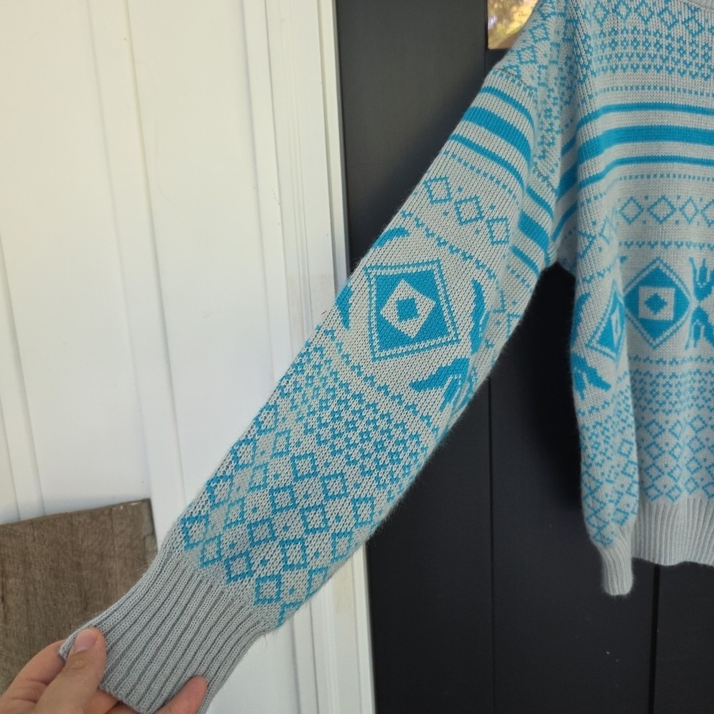Vintage Sportime Actionwear Sweater Pullover Men Medium Blue Snowflakes Taiwan - Picture 3 of 7